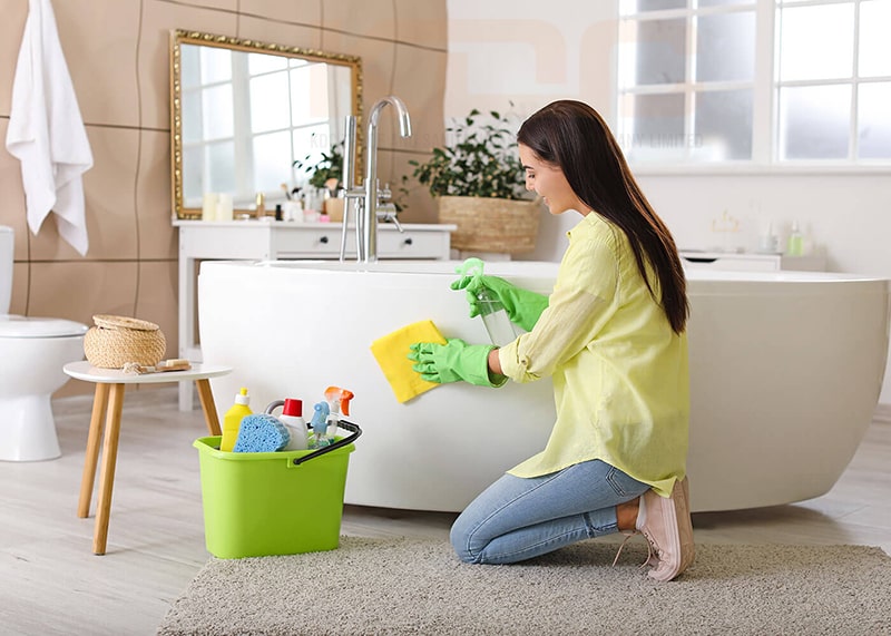 Vệ sinh kỹ càng bồn tắm