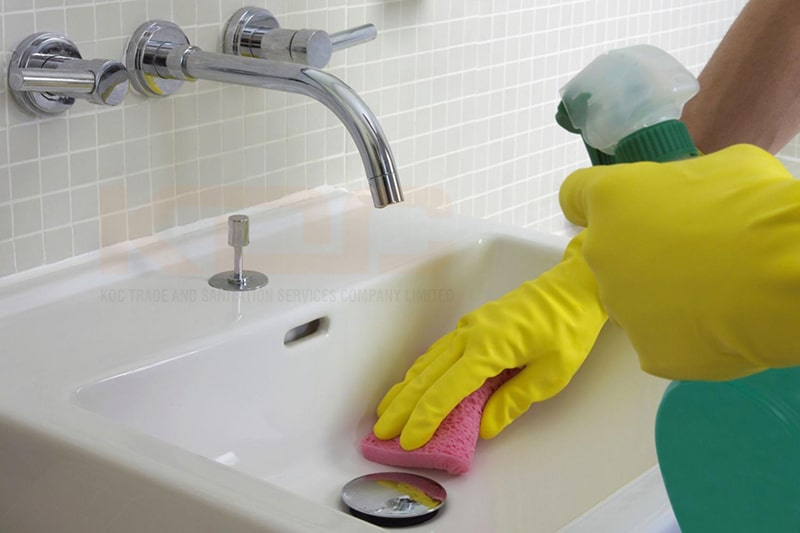 Làm sạch bồn cầu không sử dụng hóa chất